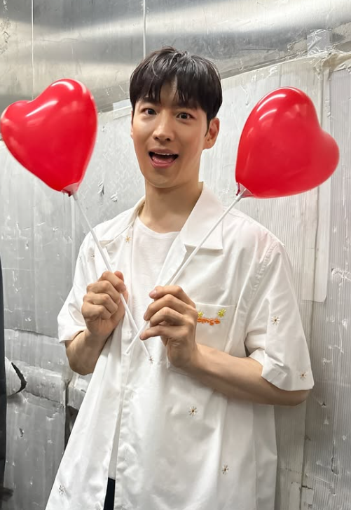 배우 이제훈