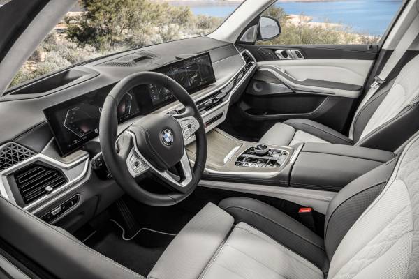 BMW X7 트림가이드 실내