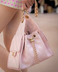 샤넬 25백 출시! 가격, 출시일, 특징 총정리