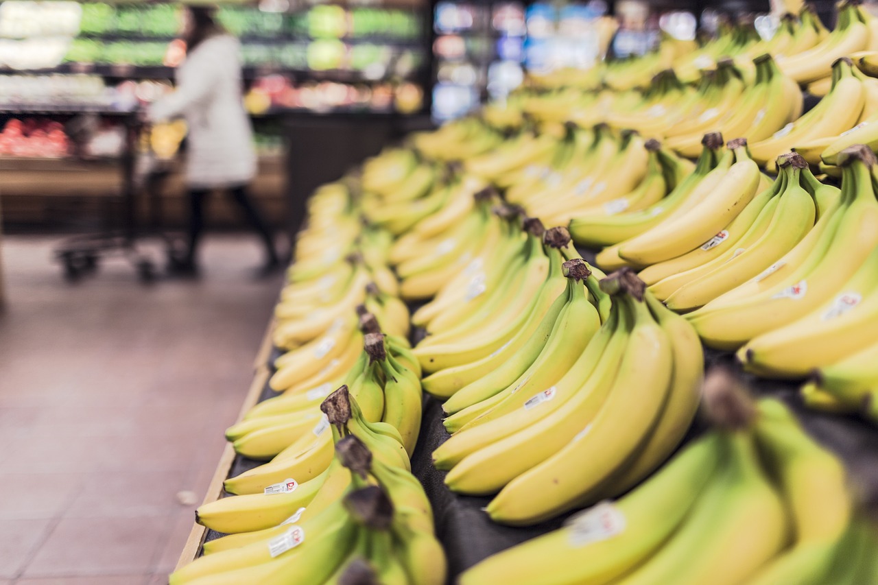 bananas-fruits-food-grocery-store