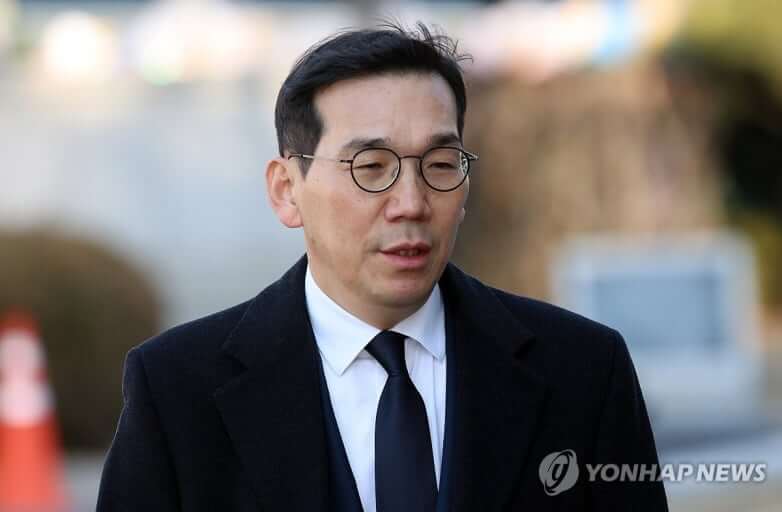이창수 중앙지검장&middot;조상원 차장검사 사의 표명