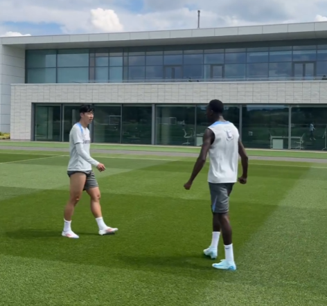 ํ ํธ๋ ํ๋ฆฌ์์ฆ ์ค๊ณ