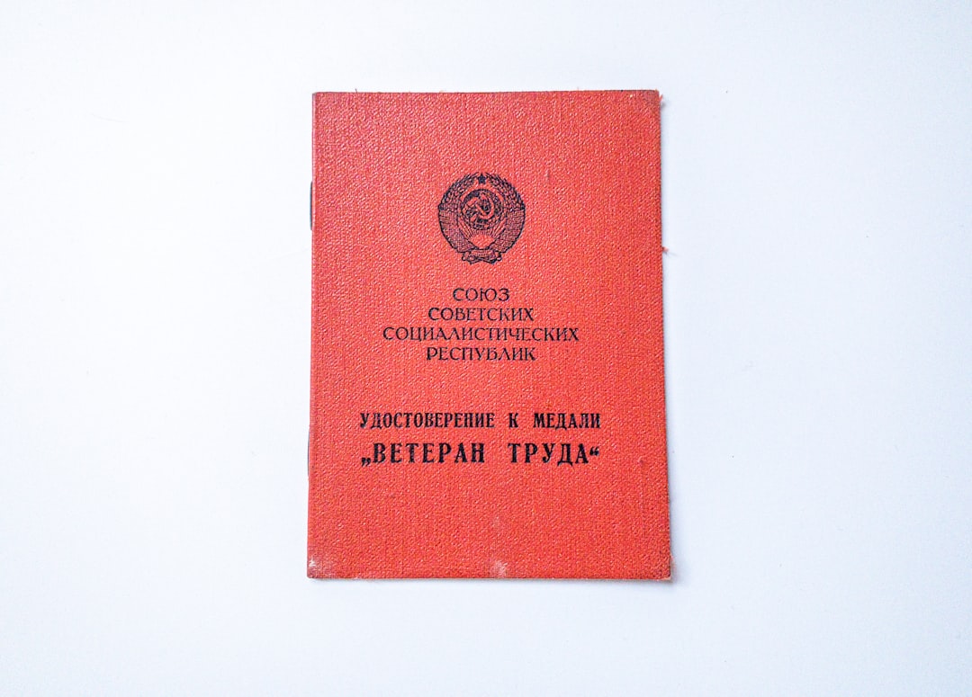 Certificate (often rendered as Certificate of Real Estate Registry in English).