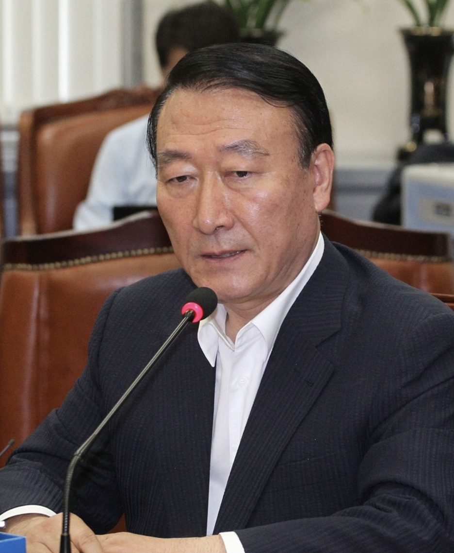 안경률 정치 활동