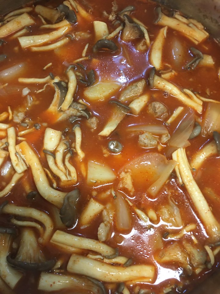 얼큰고추장찌개