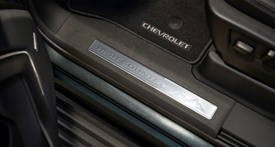 2022 쉐보레 타호 도어 스커프