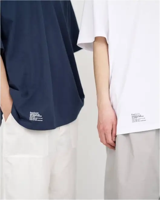 OVERSIZED TEE
