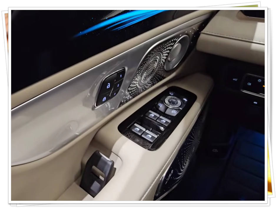 2025 링컨 노틸러스 운전석 도어 사이드미러 조절 버튼 위치