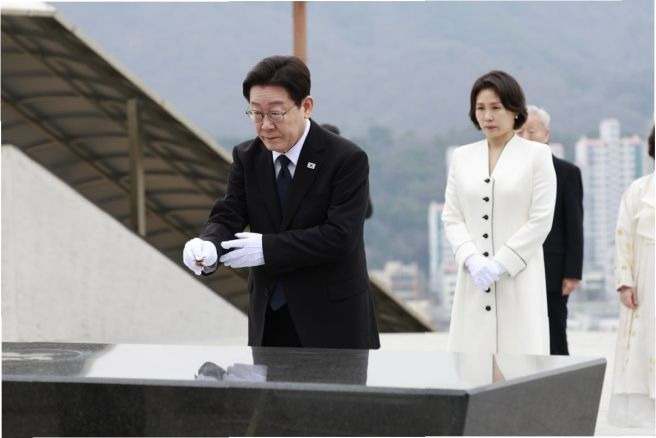 이 대통령 4&middot;19 정신
