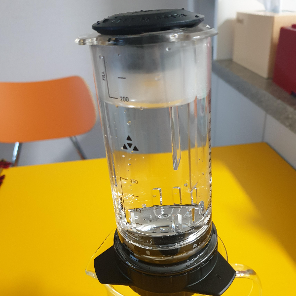 델터 프레스(Delter Coffee Press)의 특징과 추출 레시피_물 붓기