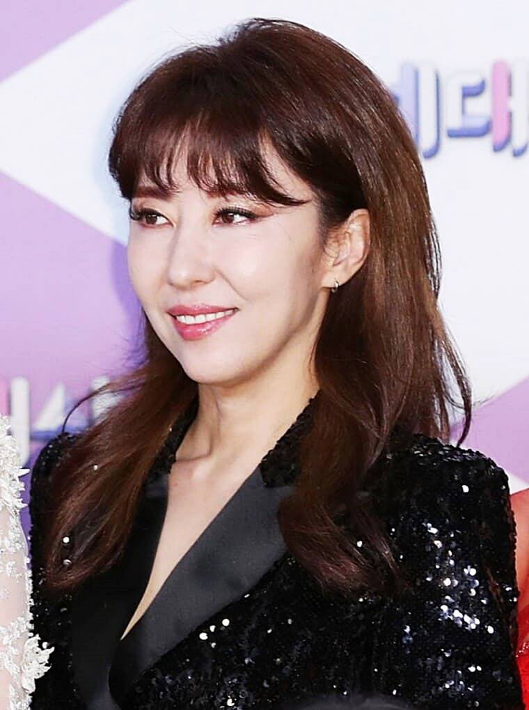 가수-김완선
