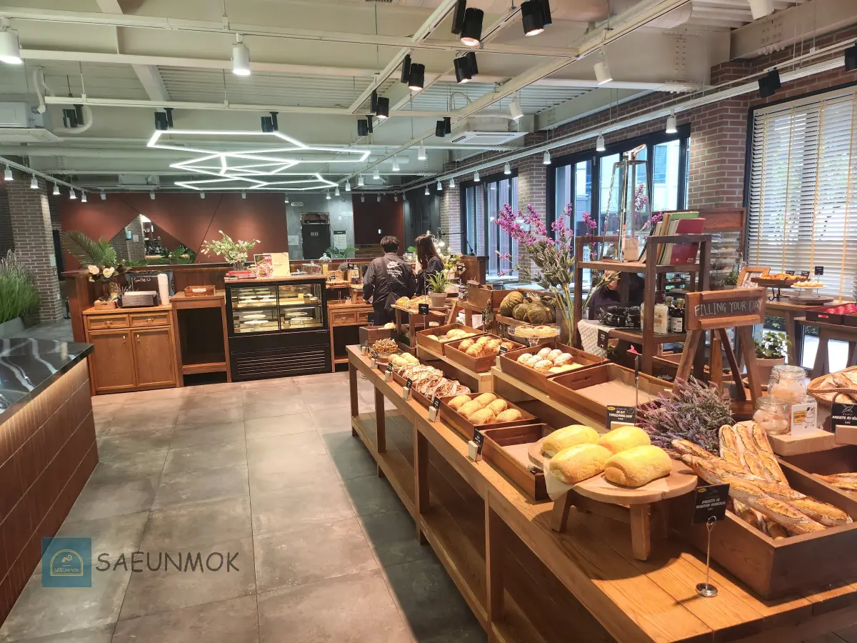 오산-드빛-실내-빵