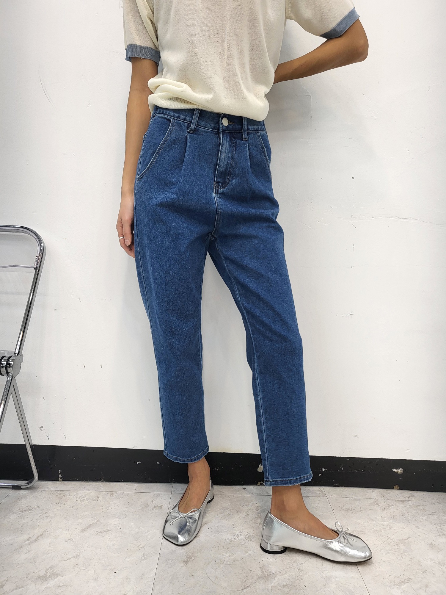 청L당일 뒷밴딩 핀턱진 2col