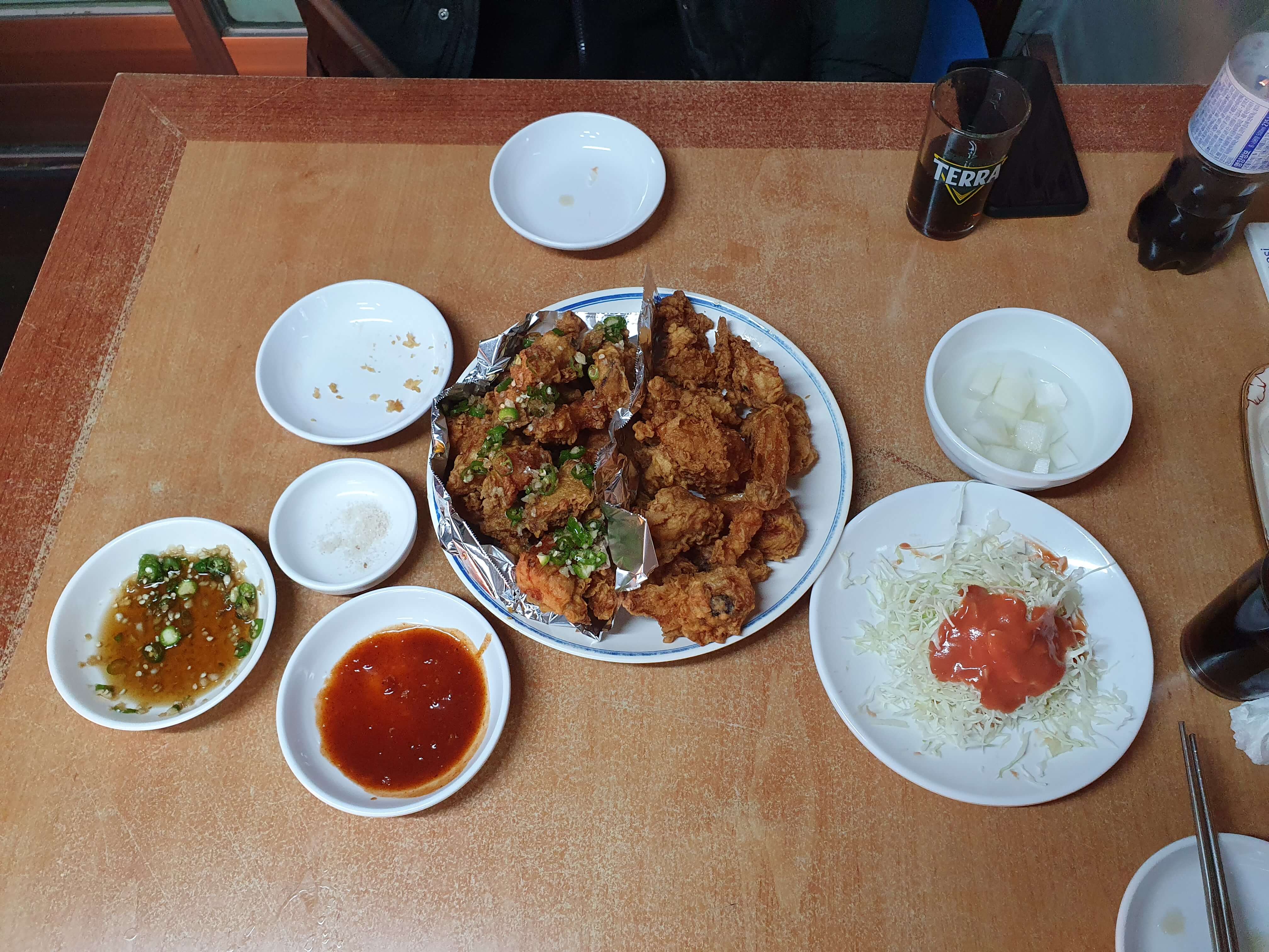 주문 메뉴 가격 켄터기+땡초마늘(소) 19,000원