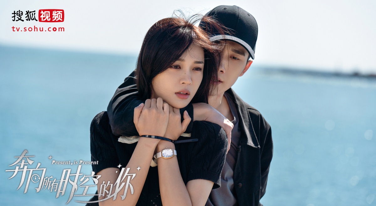 분향소유시공적니-도빙과 남자조연배우-도빙 손묶고 협박하는 모습