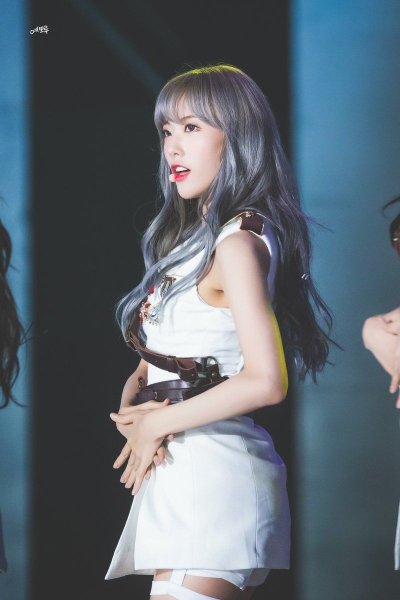 우주소녀 루다 인스타그램 사진 몸매