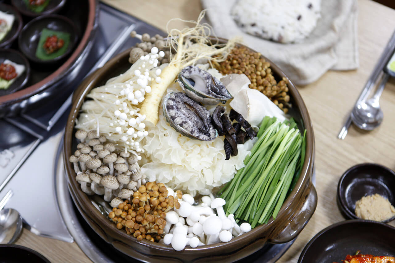 생방송오늘저녁 묵은지닭볶음탕 토종닭백숙 광주 맛집
