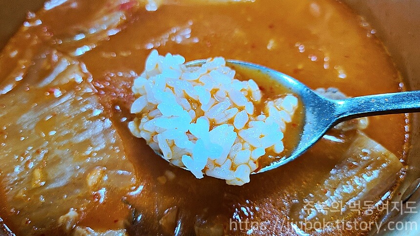 수월식당-김치찌개-공기밥