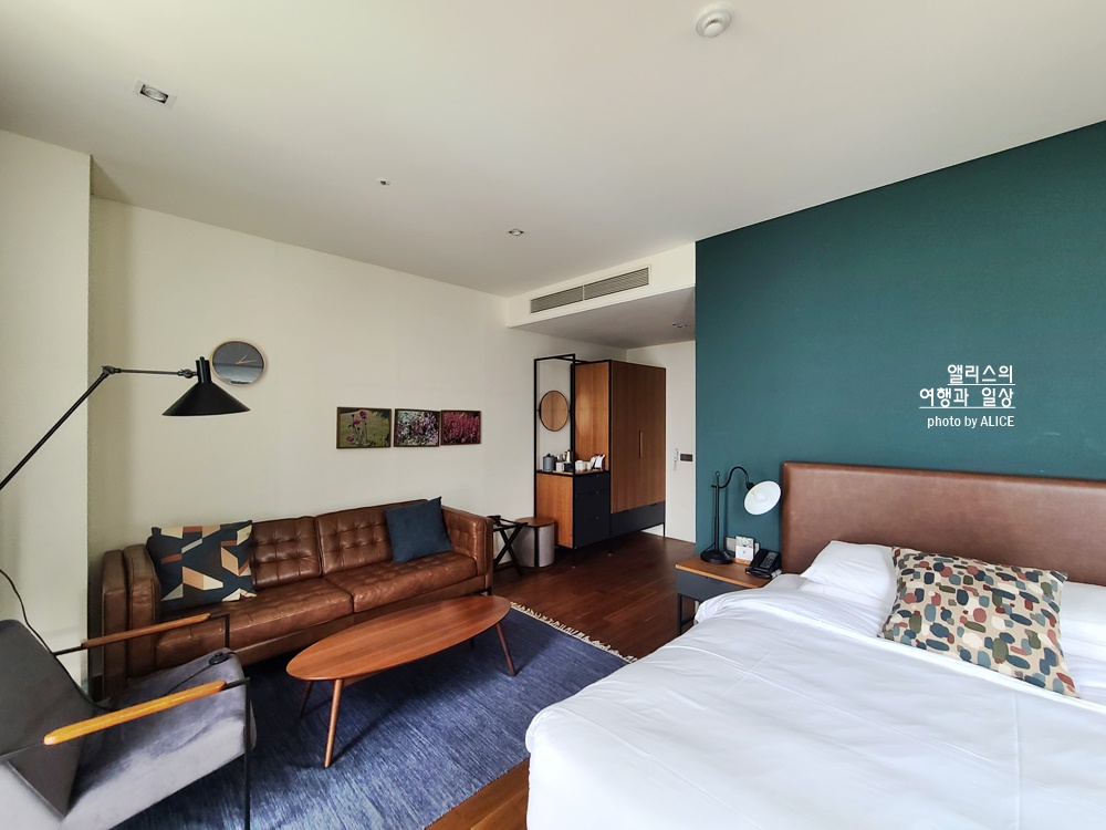 라까사호텔 광명 디럭스 더블룸 월렛 후기, 경기도 호캉스 추천, 숲 뷰 욕조