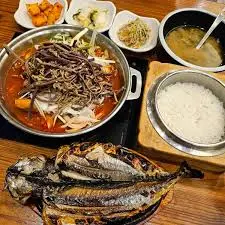 멸치고래