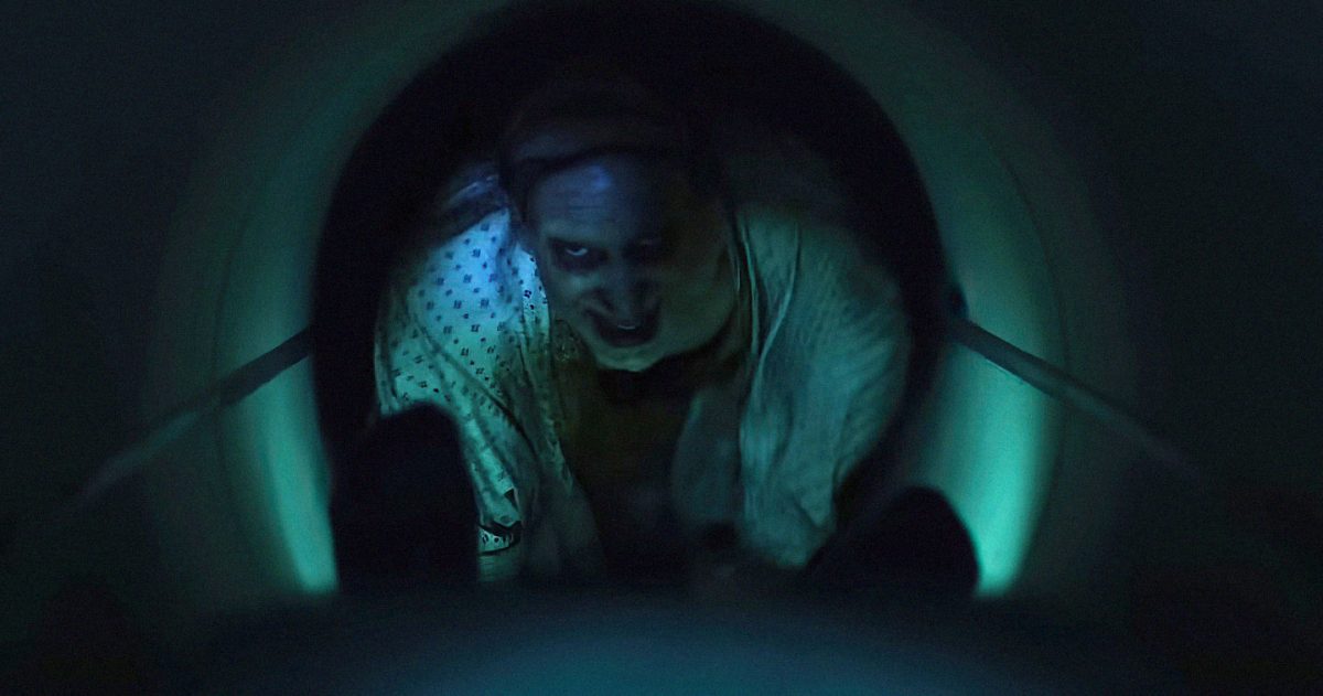 좁아요, 아저씨! MRI는 1인용 이라구요