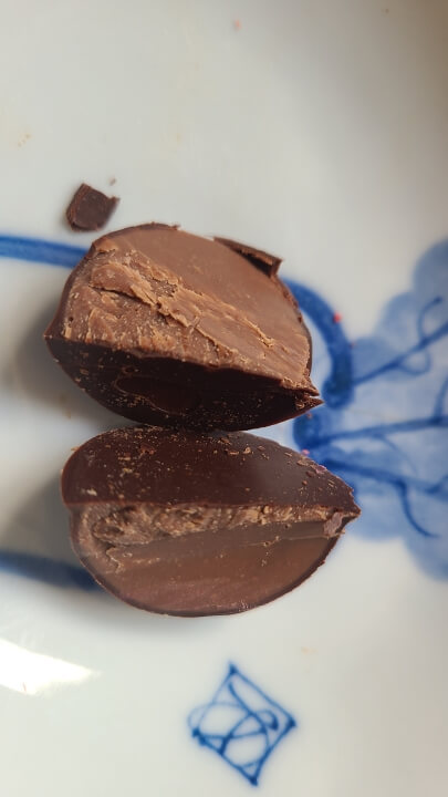 꼬모쌤쁘레-금가루-초콜릿-격파