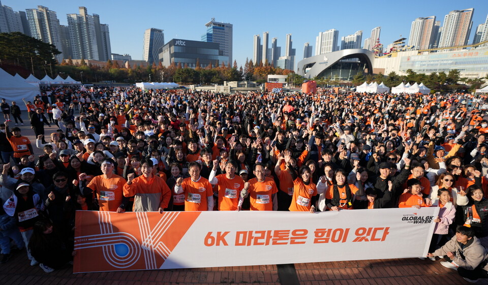 6k기부런