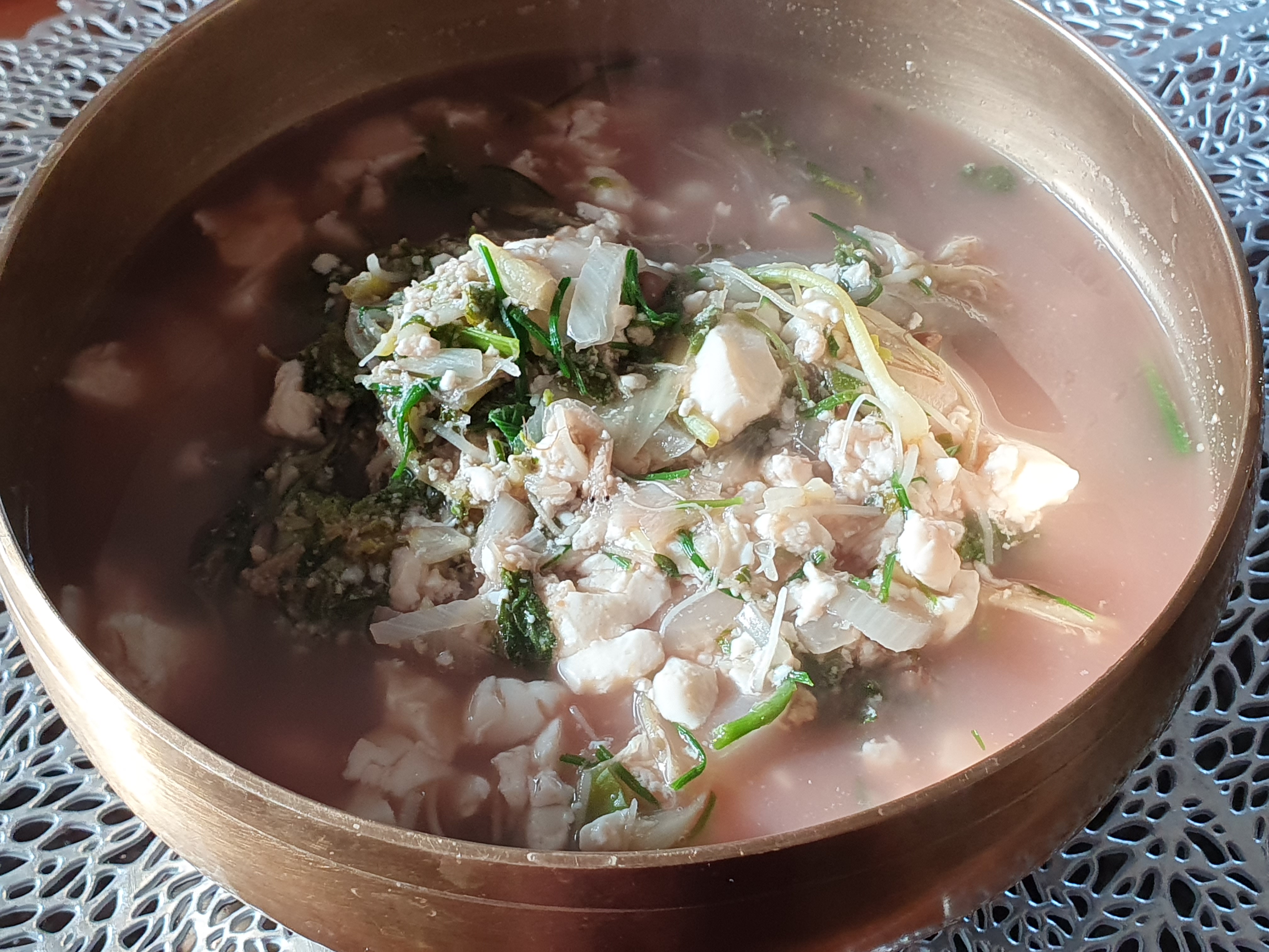 냉이 달래 순두부국