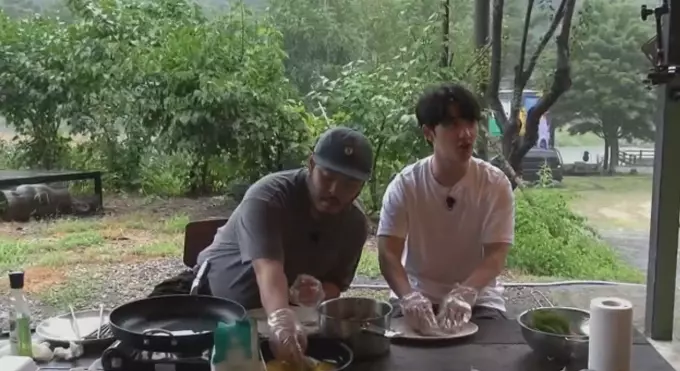 콩콩팥팥 깻잎전