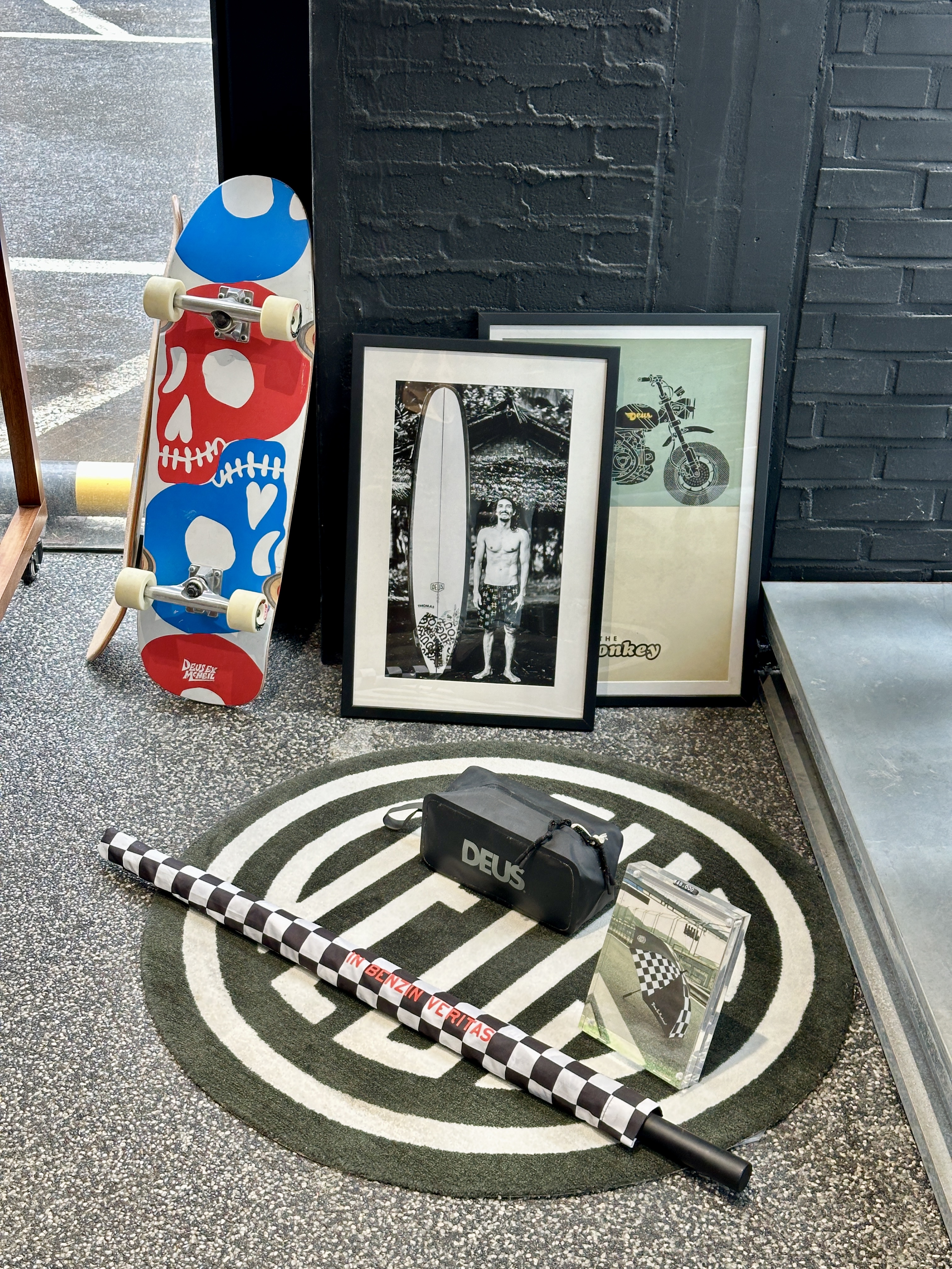 데우스 엑스 마키나 홍대