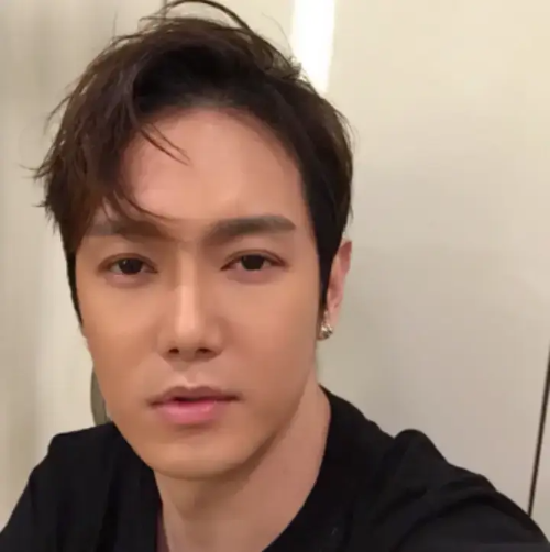 가수-환희-사진