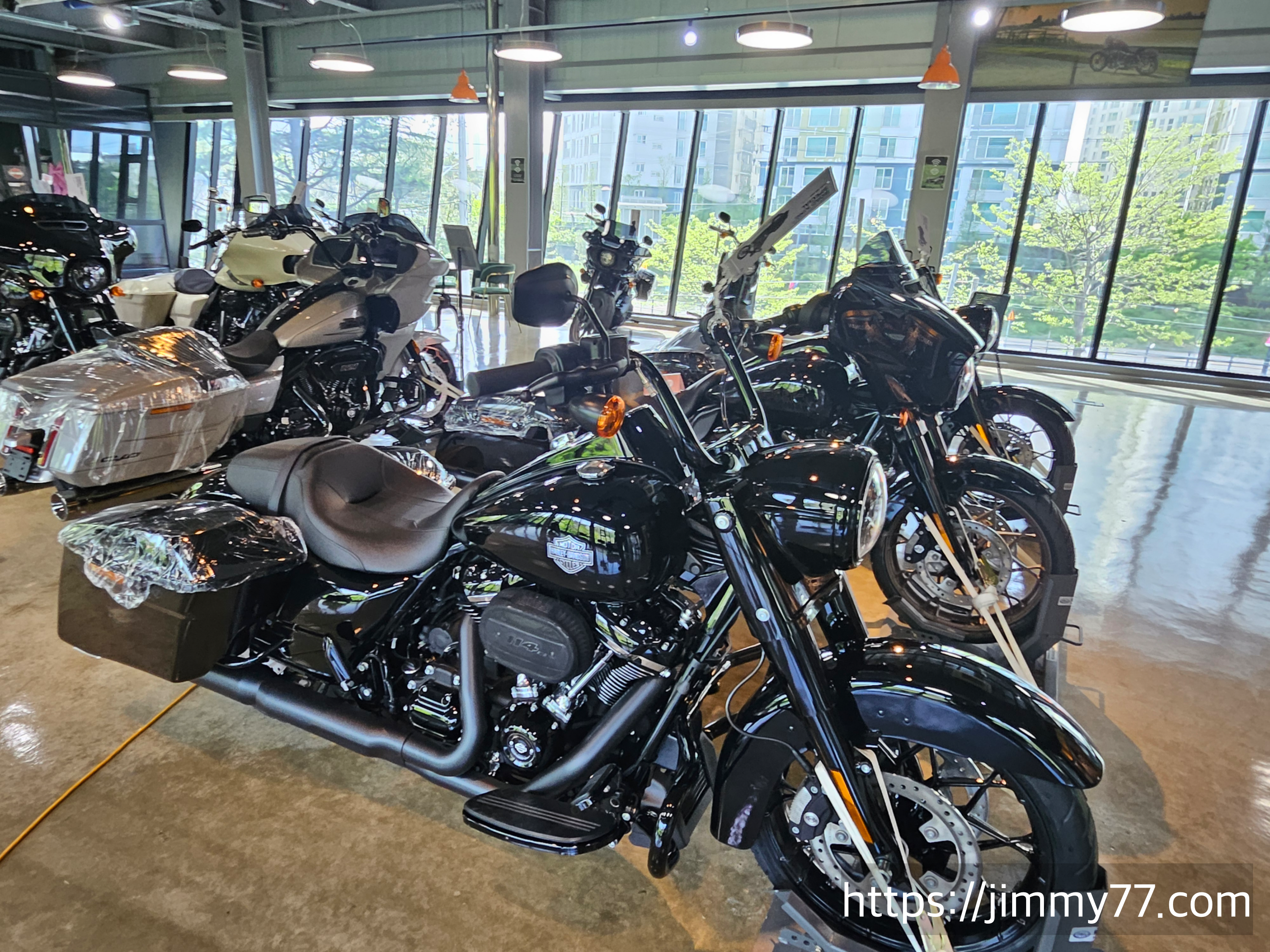 할리데이비슨 천안점