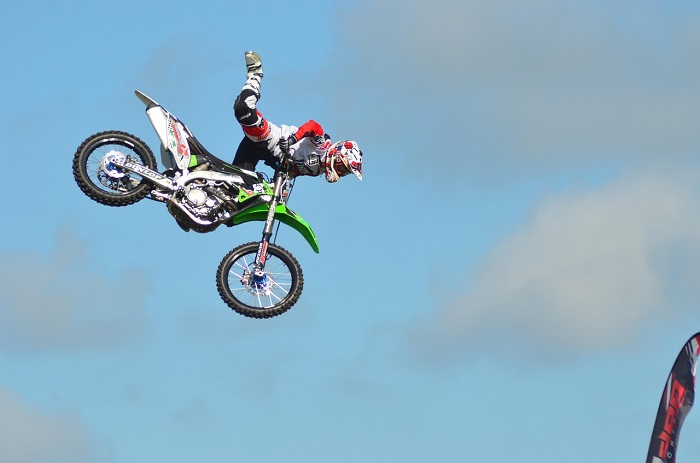 연예인의 대역? 전문 스턴트 배우의 삶