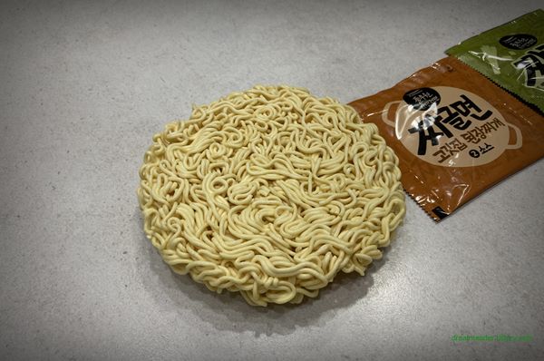 풀무원 짜글면 고깃집 된장찌개 라면 2023년 4월 면