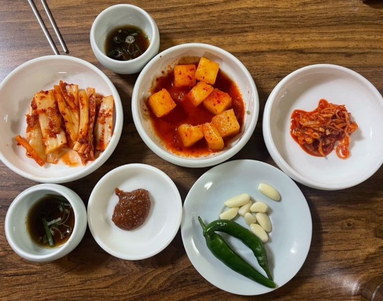 부산-양수육백반-중앙곰탕