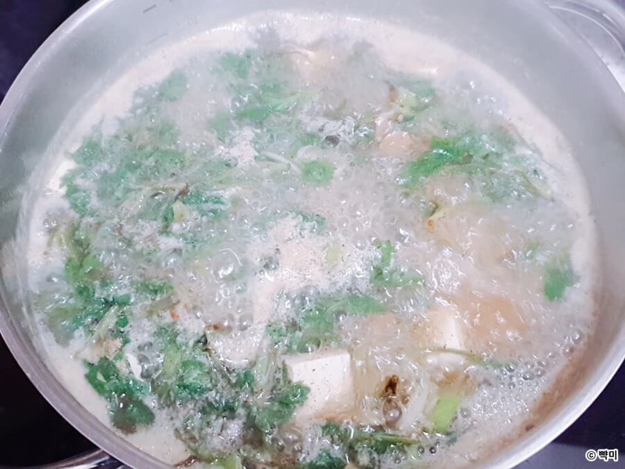 쑥국-쑥-된장국-끓이는-법-맛있게-쑥-요리