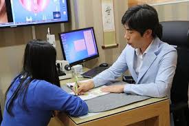 목에 이물감 느껴지는 증상