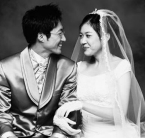 배우 박신양 13살연하 여대생에 재벌집 시끌벅적했던 결혼