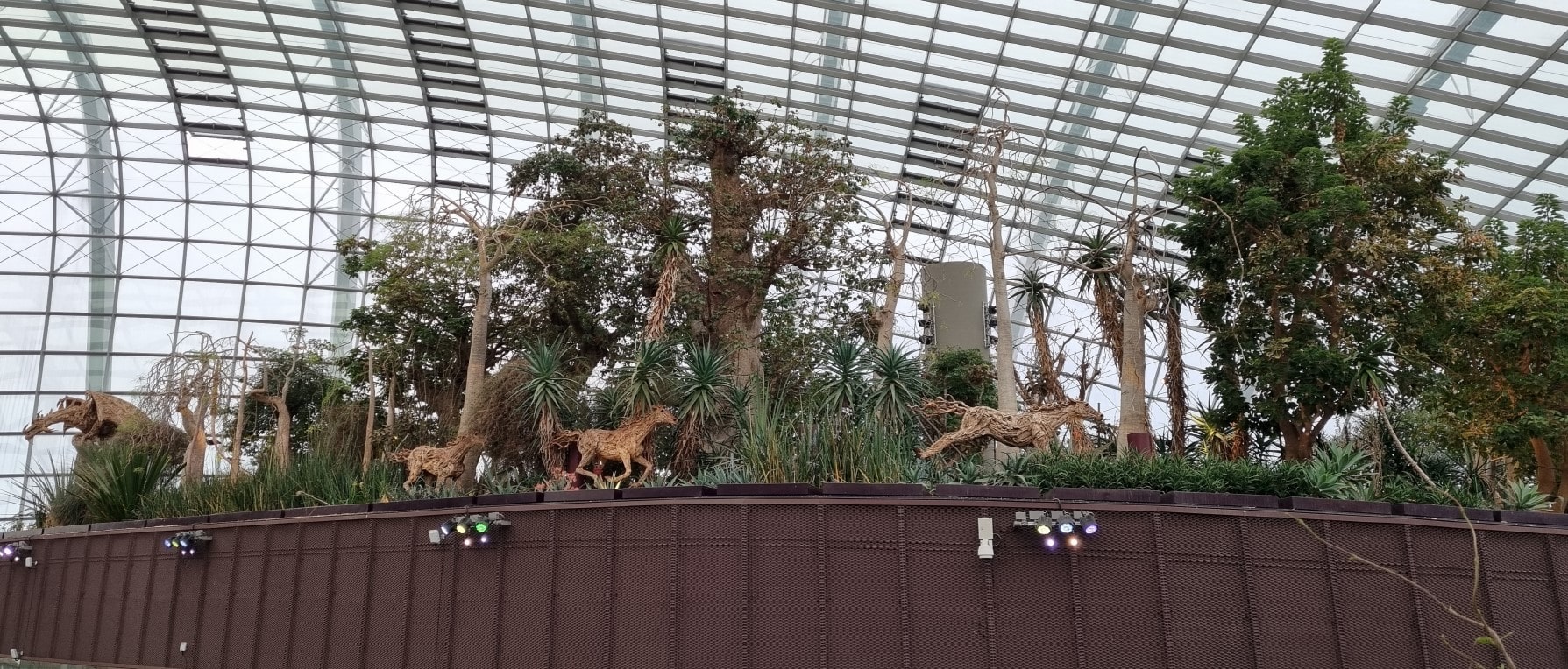 가든스 바이 더 베이 플라워 돔