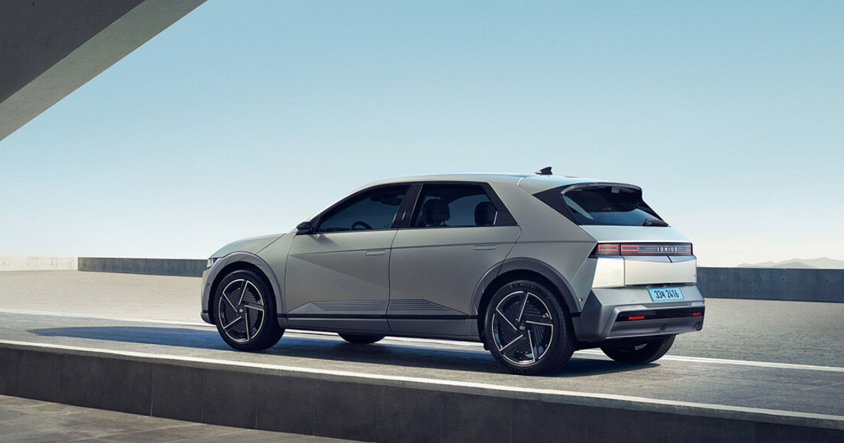 아이오닉 5 실사용 후기: 디자인, 충전 속도, 주행 성능까지