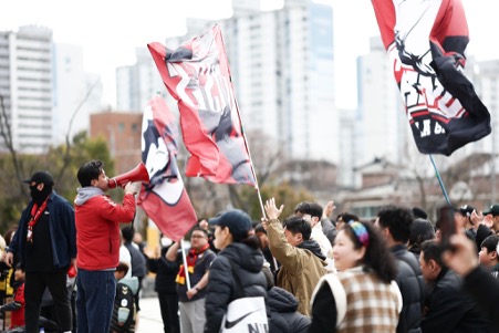 경남FC 팬들의 응원