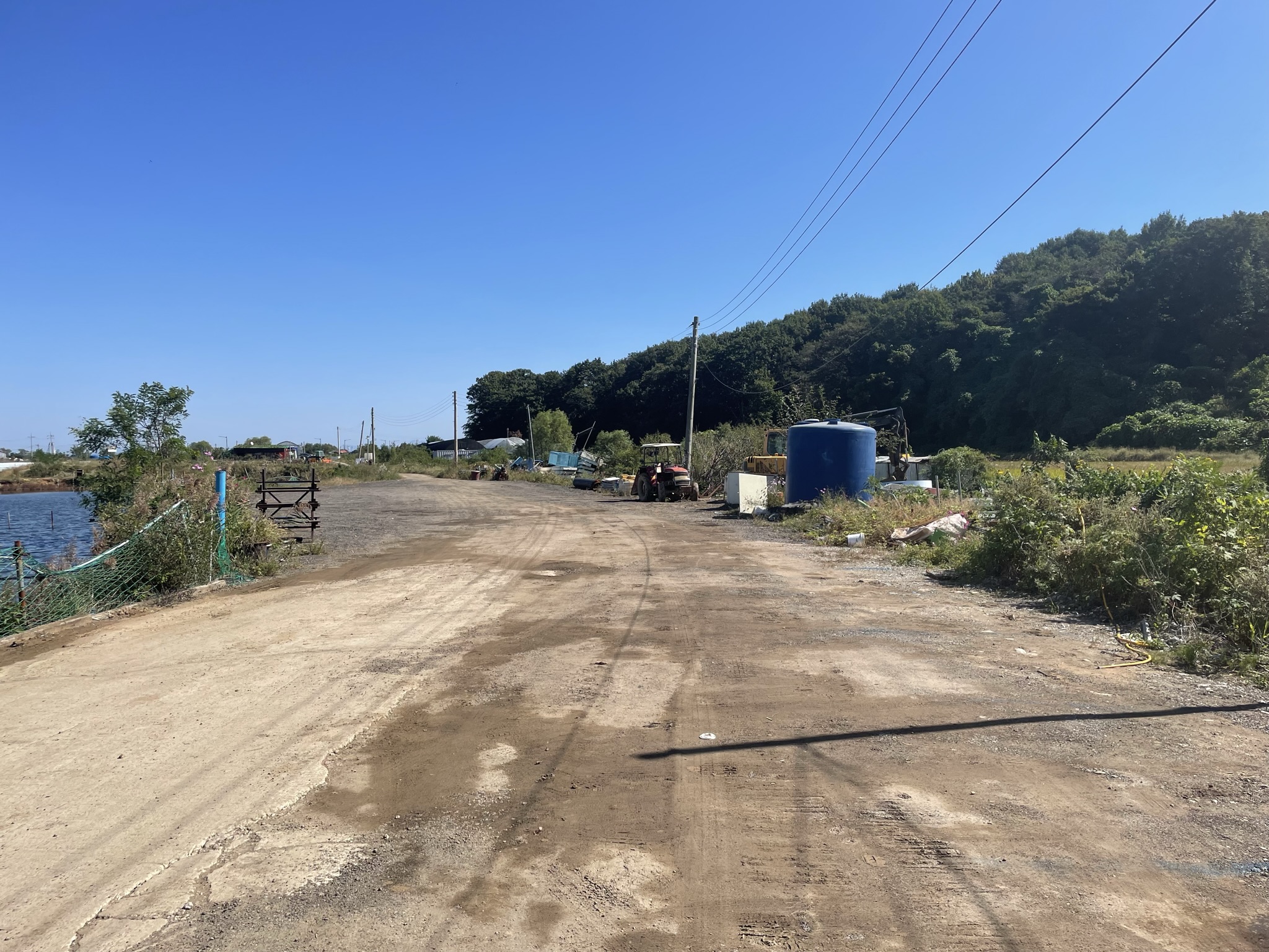 만정수산 우측 주차장