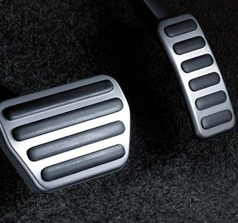 자동차 브레이크 사진