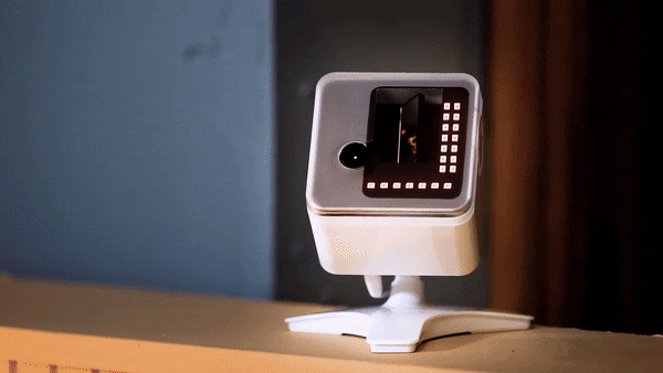 모기 위치를 추적해 알려주는 레이저 모기 추적기가 주목되고 있다.