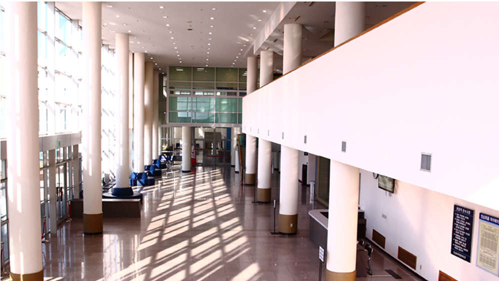 충남대 정심화홀 내부모습