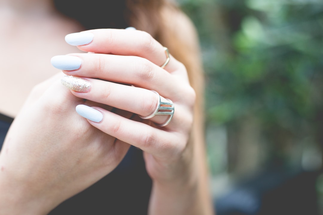 nail