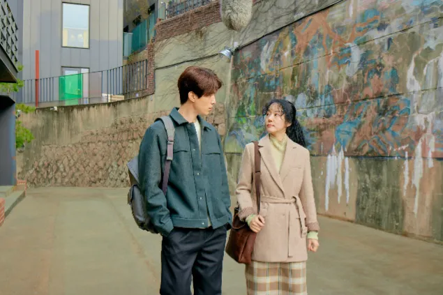 함께하는 시간이 점점 늘어나는 영호와 현진