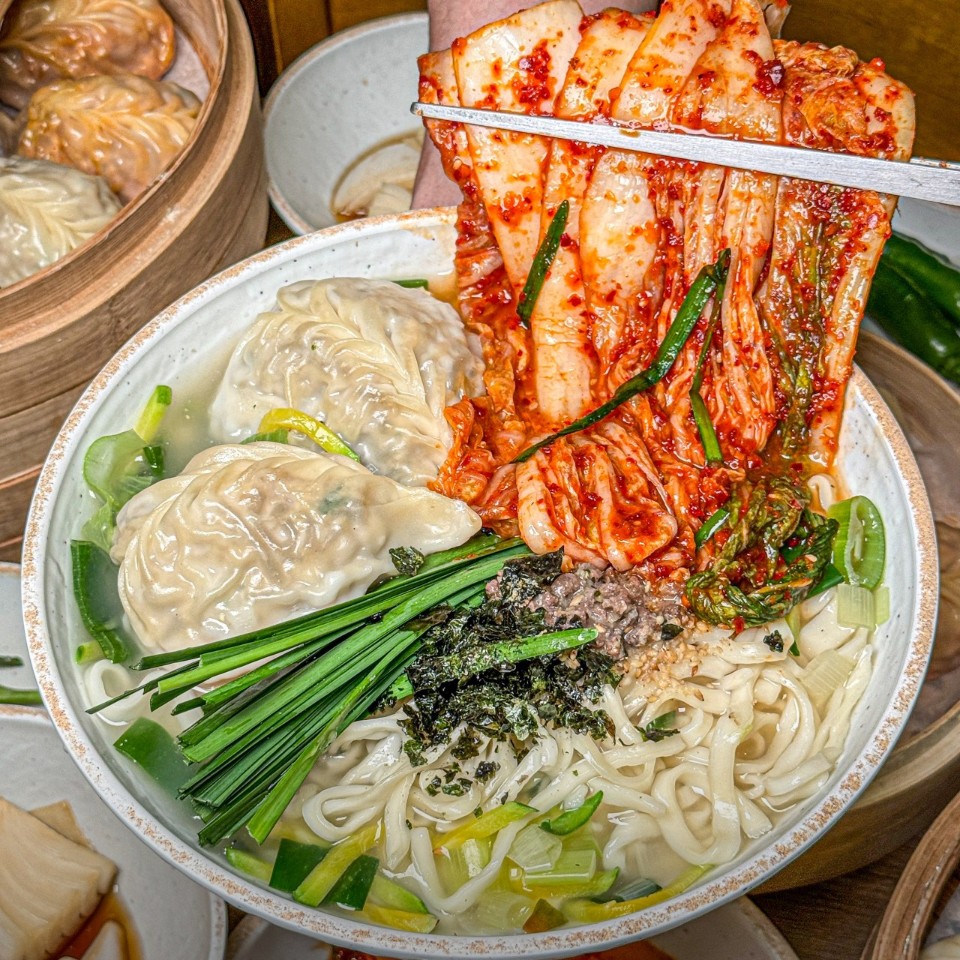 청주 만승제면소 방문기: 대기해도 찾게 되는 만두&middot;칼국수 비밀
