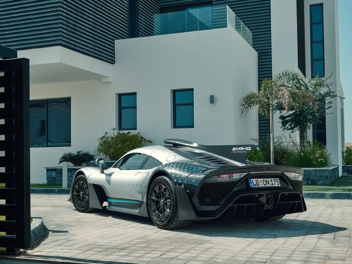AMG ONE 후면