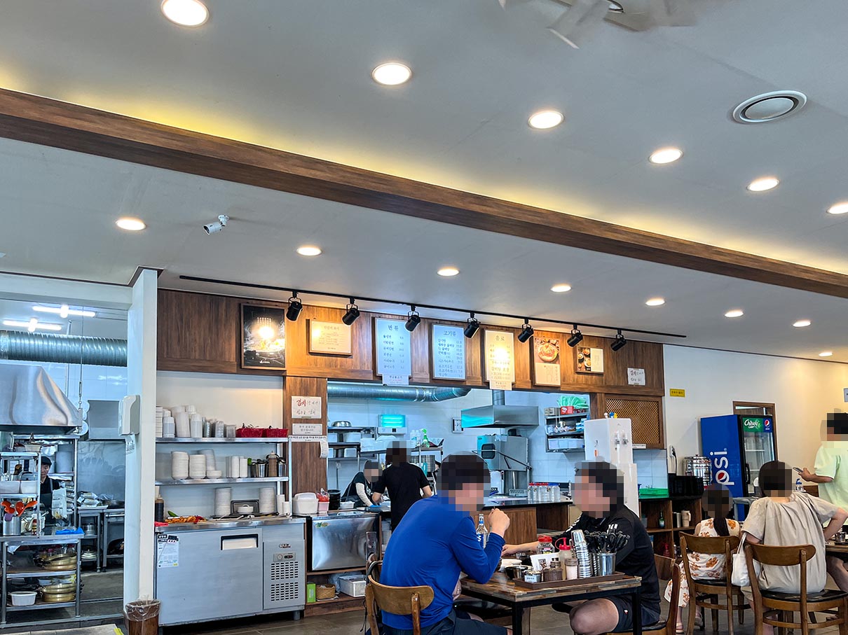 물금 교동면옥 내부